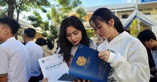 Một số trường đại học lớn bỏ xét tuyển bằng học bạ